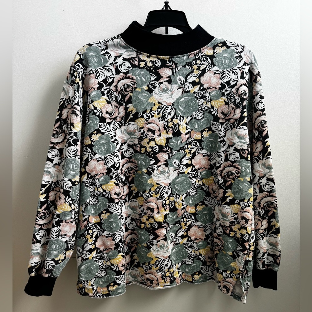 Vintage Floral Mock Neck Sweatshirt – Bold Rose Print